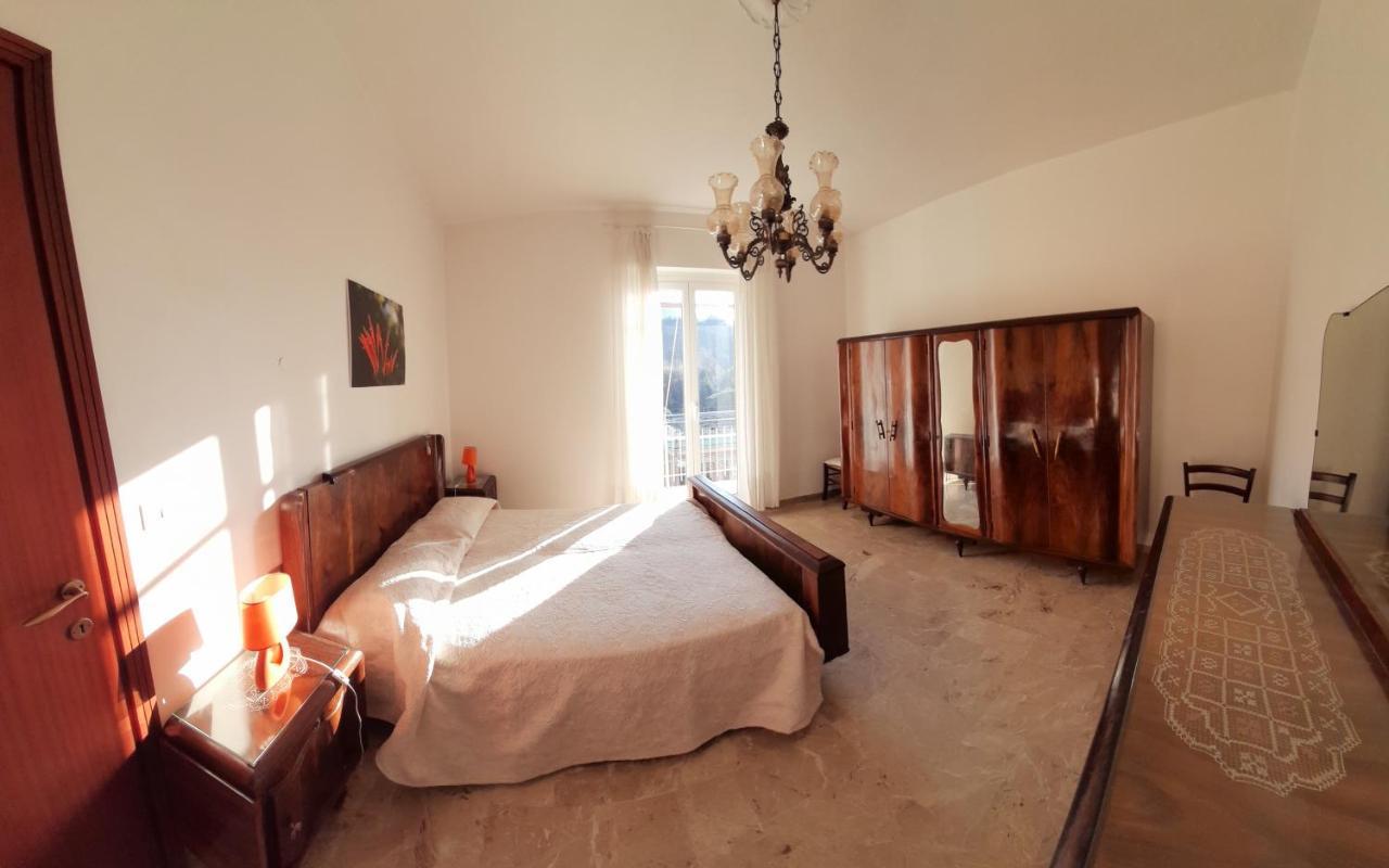 CASA GINA SECONDO PIANO CON ASCENSORE e PARCHEGGIO Levanto Exterior foto